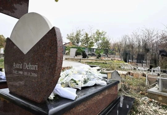 varri i  Astrit Deharit