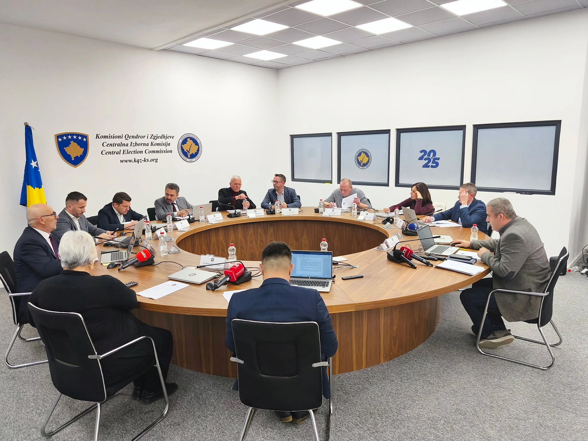 Mbi 7 mijë votues më shumë në zgjedhjet e 28 dhjetorit sesa në ato lokale