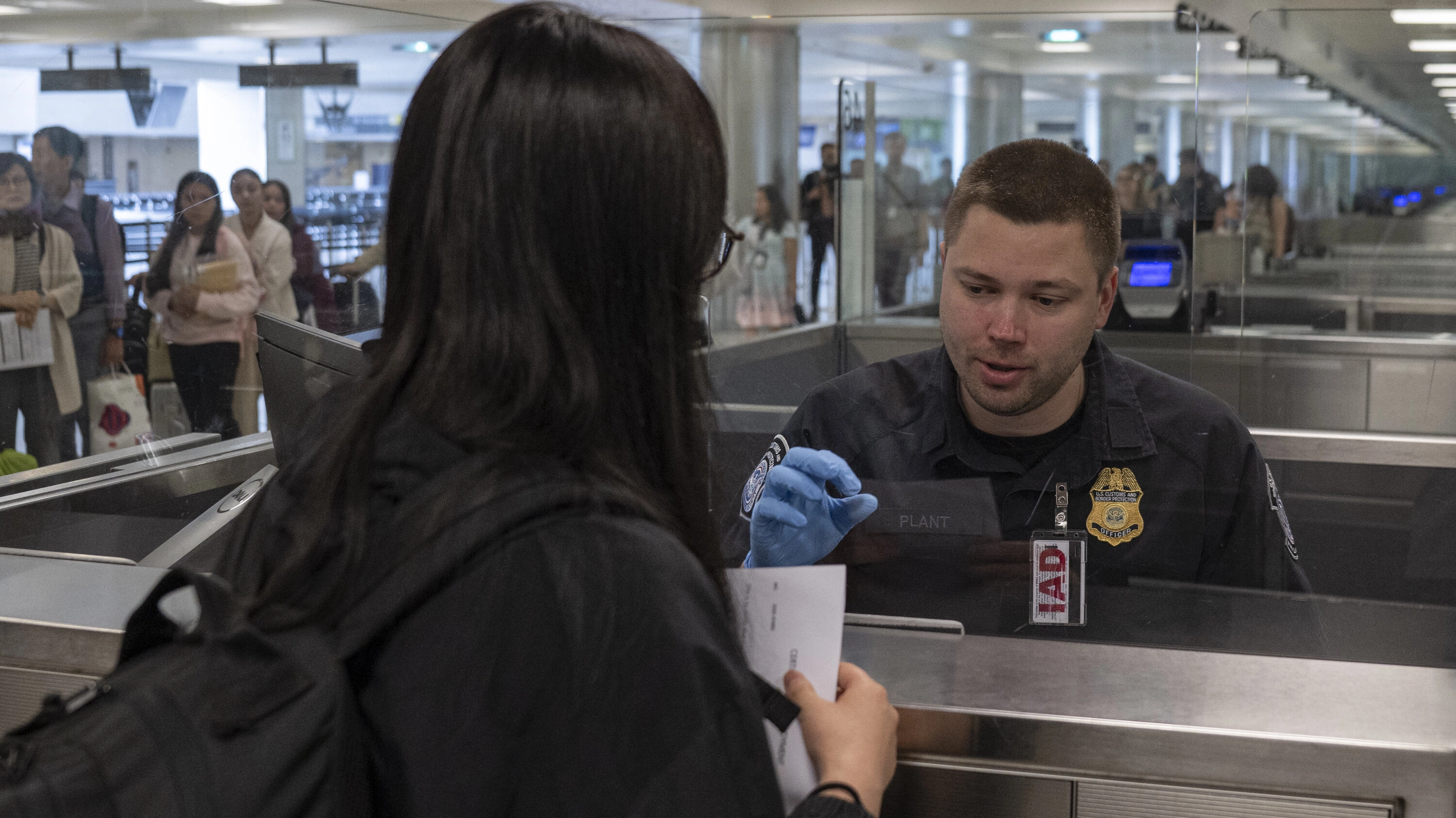 SHBA-ja do t’u kërkojë turistëve historikun 5-vjeçar të rrjeteve sociale para hyrjes në vend