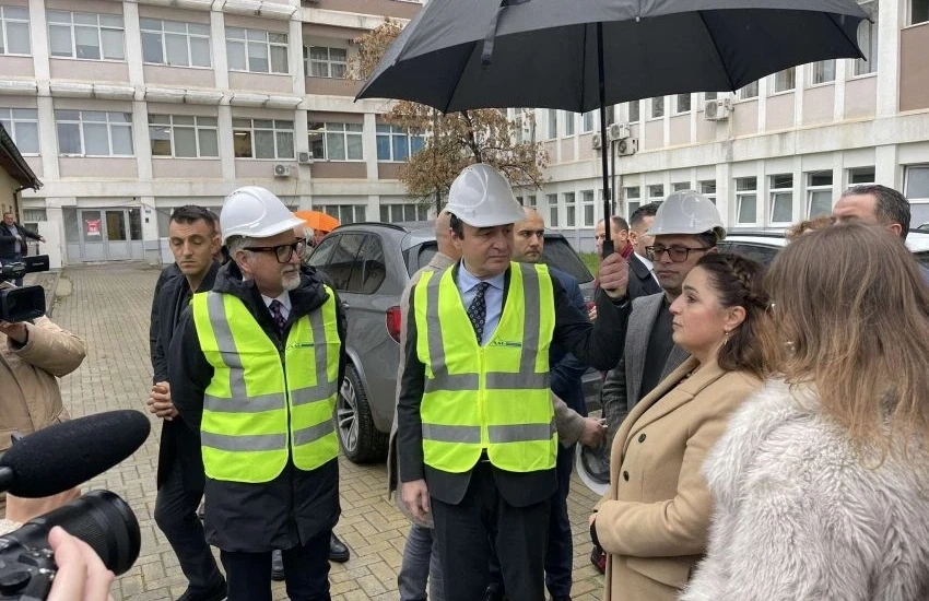 Kryeministri në detyrë Albin Kurti dhe ministri në detyrë i Shëndetësisë, Arben Vitia, në nëtor të vitit 2024 morën pjesë në nisjen e punimeve për ndërtimin e Klinikave të Nefrologjisë dhe Hemato-Onkologjisë