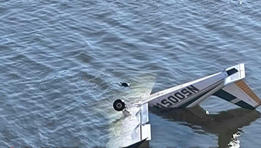 dy-kosovare-te-lenduar-pas-rrezimit-te-nje-aeroplani-te-vogel-ne-liqenin-e-mavroves