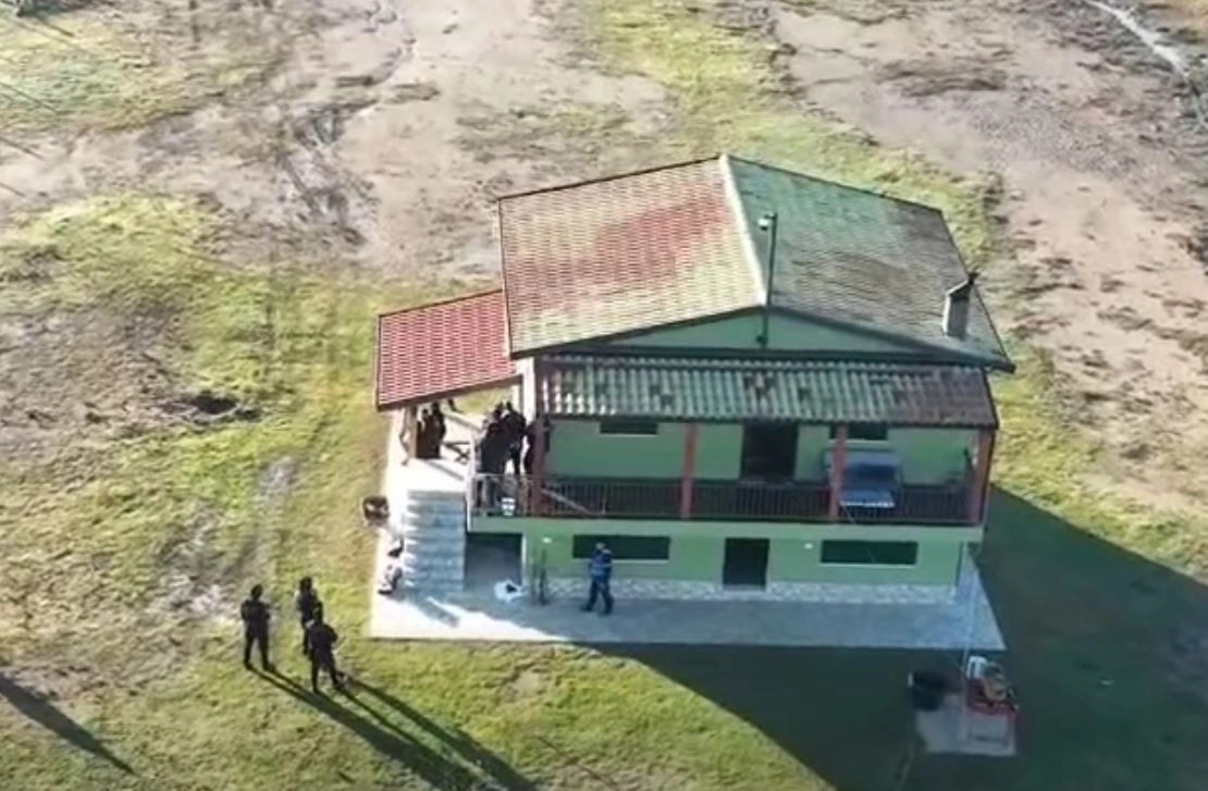 policia-e-shtetit-kap-dy-te-kerkuar-persona-me-rrezikshmeri-te-larte