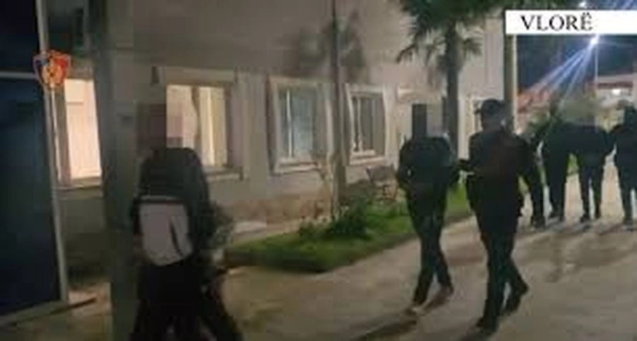 Vlorë: Sodišče odredilo pripor dvema osumljencema za ugrabitev kosovskega državljana, enega izpustilo v hišni pripor