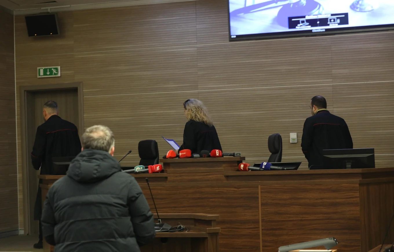 Themelorja vendos ta rihapë shqyrtimin gjyqësor për ish-drejtorin e AKI-së