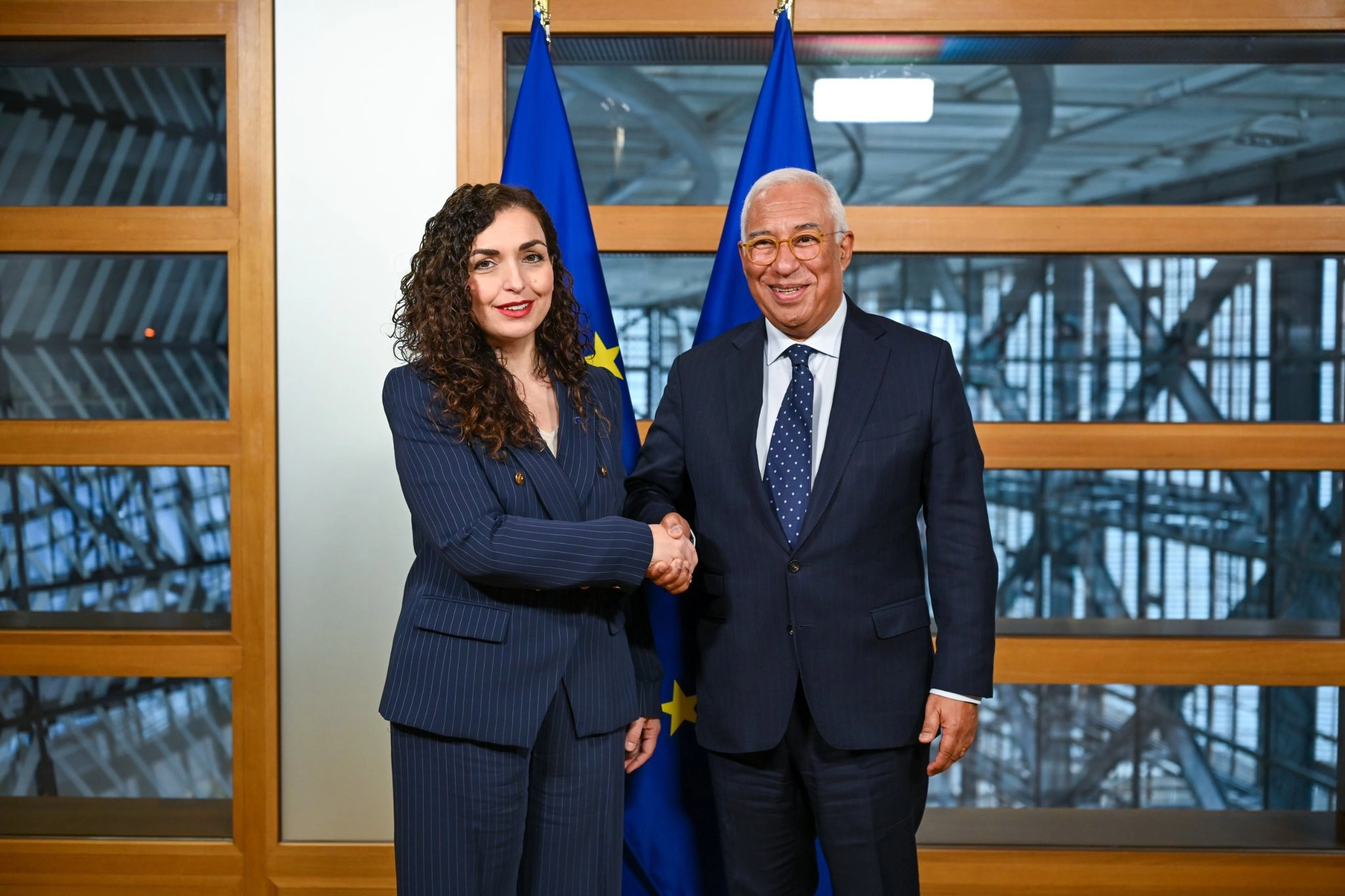 Vjosa OSmani - Antonio Costa