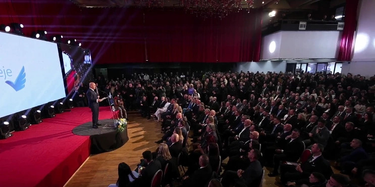 haradinaj-premton-dyfishim-te-pagave-per-te-gjithe-deri-ne-vitin-2029