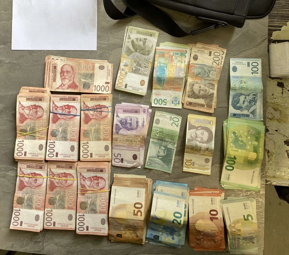 Ndalohet një serb në Jarinjë, iu zunë mbi 10 mijë euro të padeklaruara