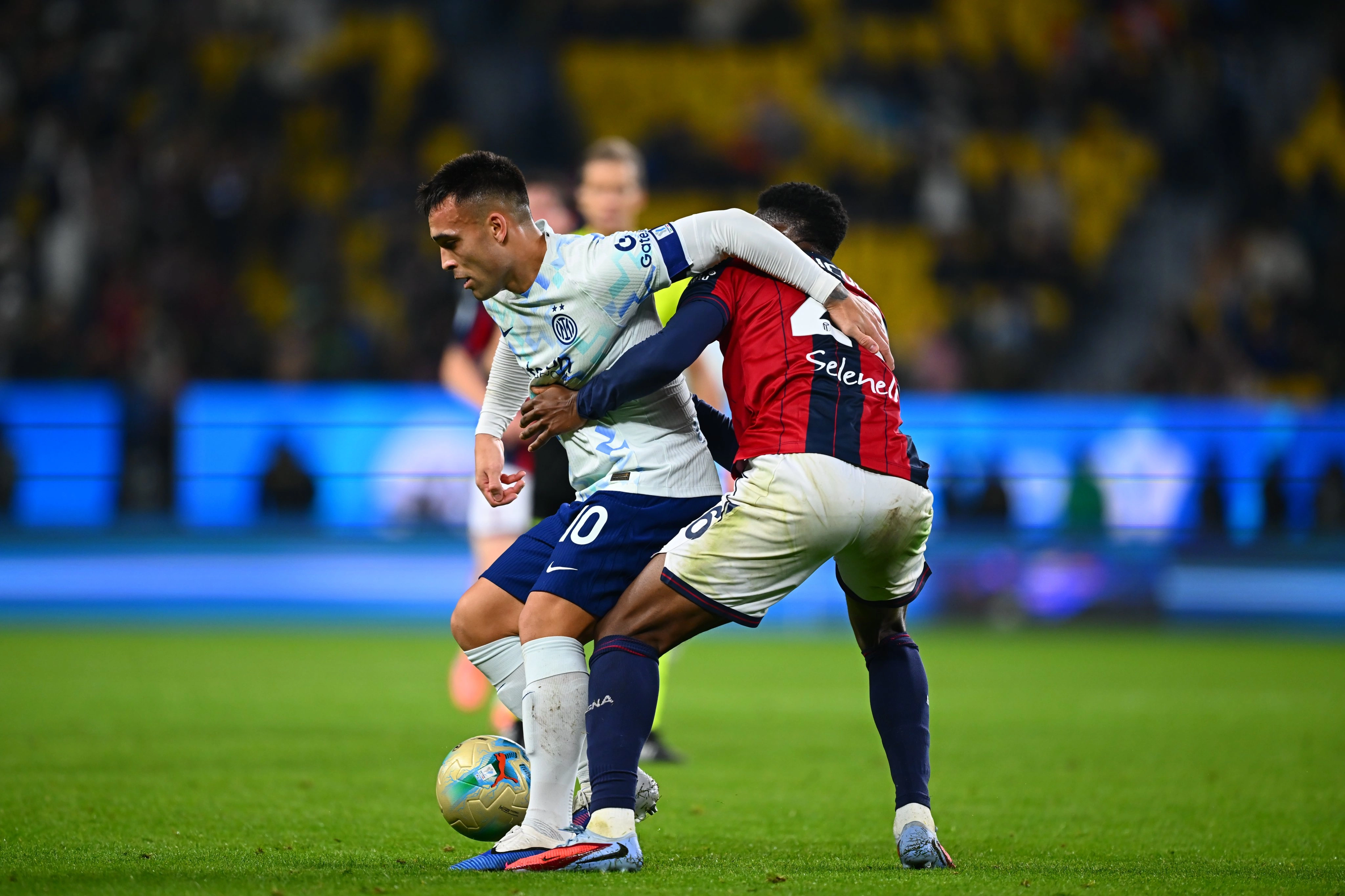 Eliminohet Interi, Bologna kualifikohet në finale