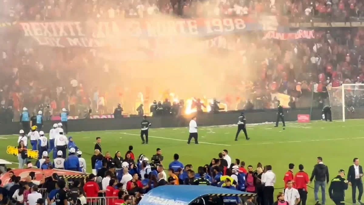 Dhunë në finalen e Kupës së Kolumbisë, lëndohen 59 persona