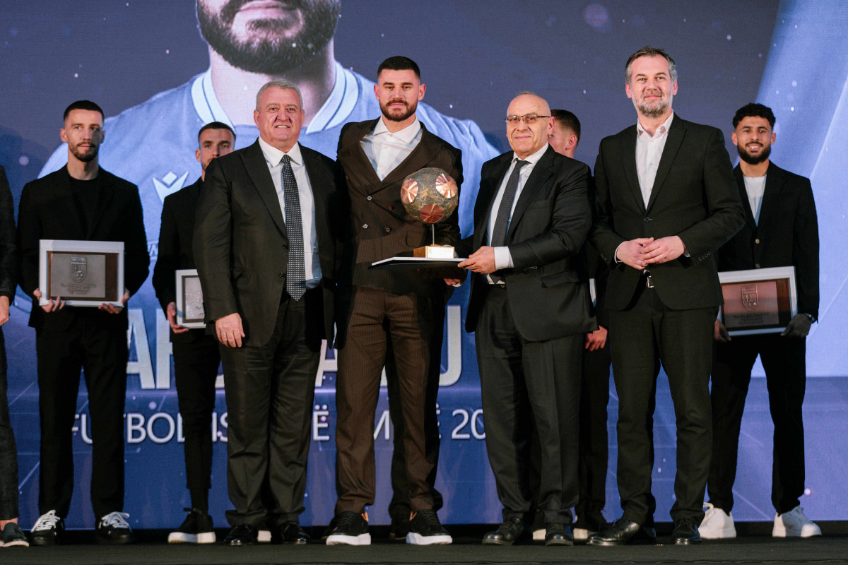 manaj-futbollisti-me-i-mire-i-vitit-rrahmani-fitues-i-cmimit-fadil-vokrri