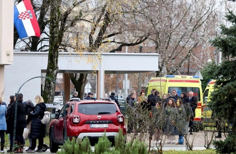 50 vjet burgim personit që vrau me thikë një nxënës në shkollë në Zagreb