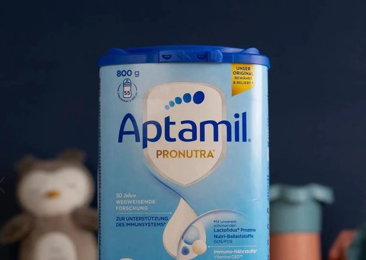 Qumështi “Aptamil”