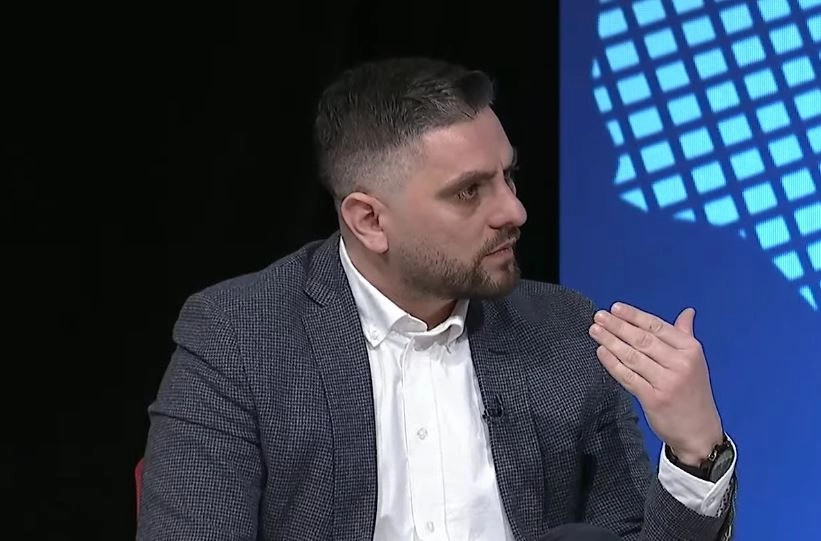 Berisha  Prokurorët e përjashtuar shkaku i aferave  sot janë avokatë sekserë