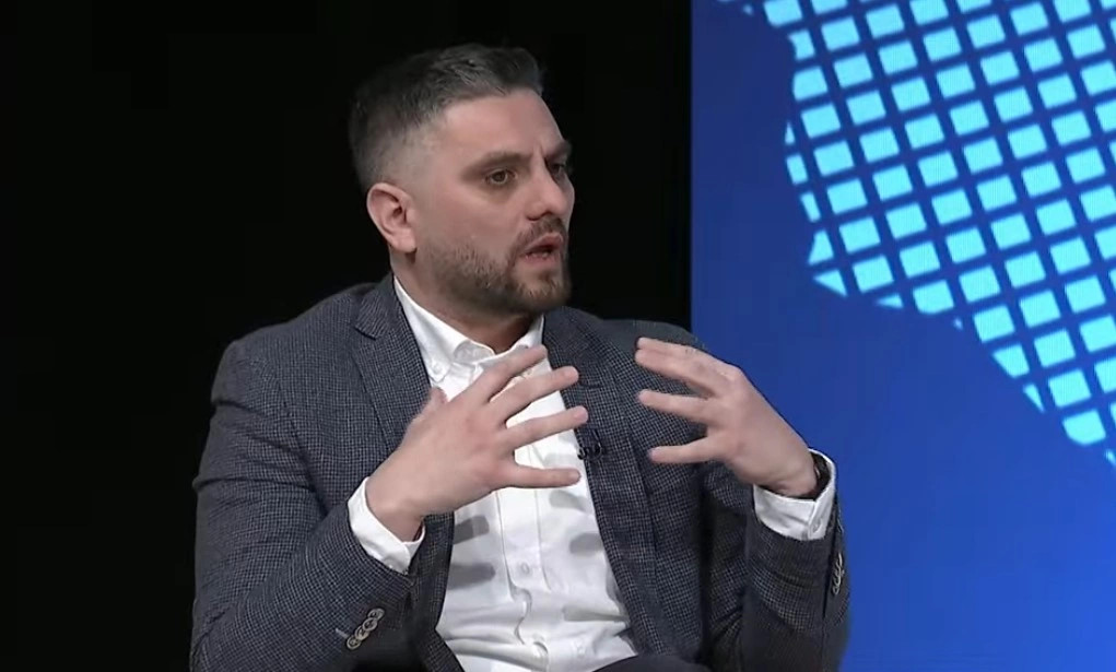 Berisha  Refuzimi i përgjegjësisë  strategji e VV së   kështu veproi edhe në opozitë