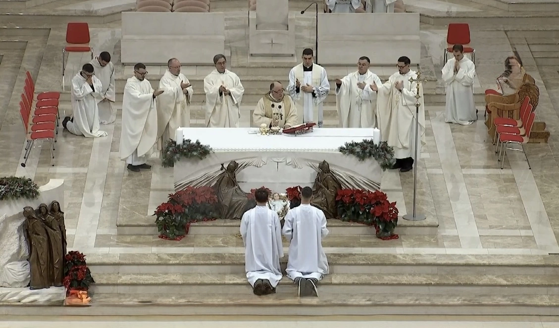 Në Krishtlindje, ipeshkvi Dodë Gjergji bën thirrje për stabilitet politik