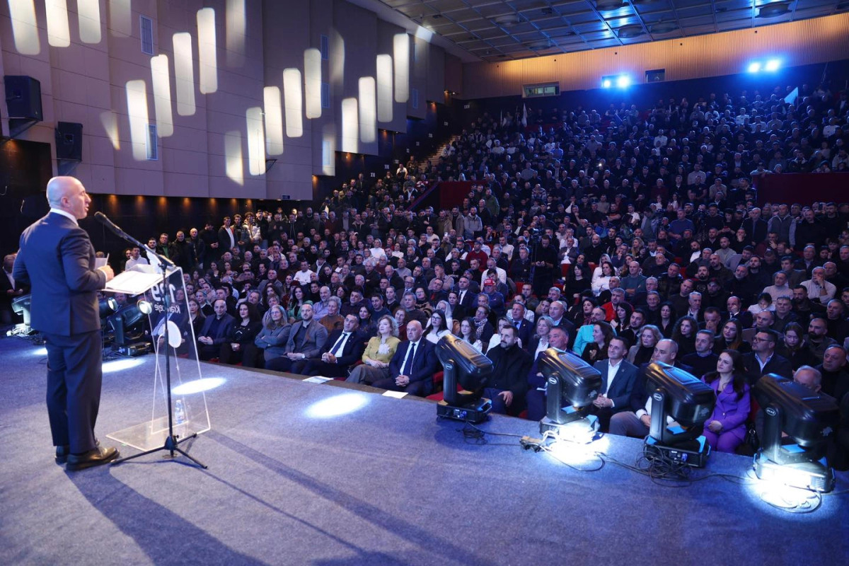 Haradinaj  Nuk do të ketë pagë nën 1 mijë euro e pension nën 500 euro