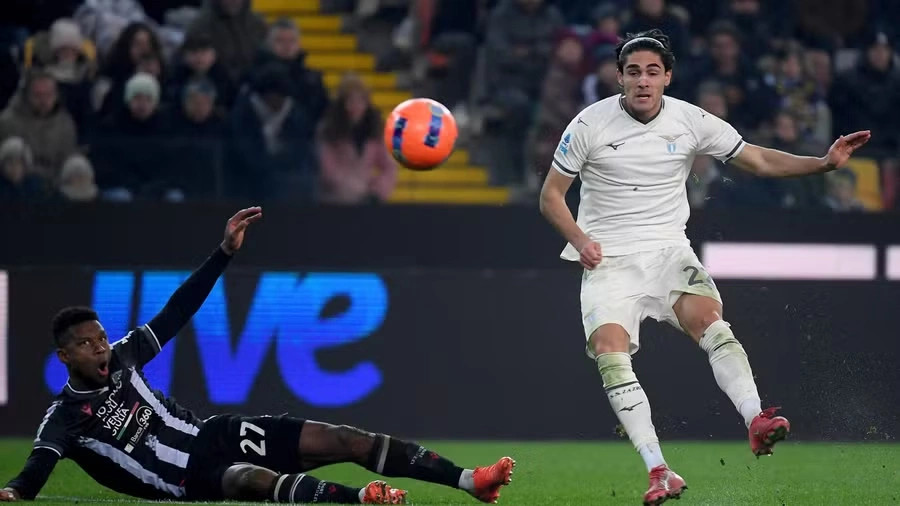 Lazio ndalet në fund nga Udinese