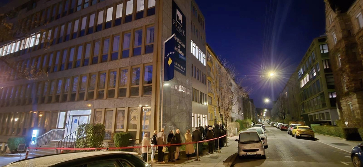 KQZ  Deri në ora 09 00 në 24 përfaqësi diplomatike votuan mbi një mijë votues