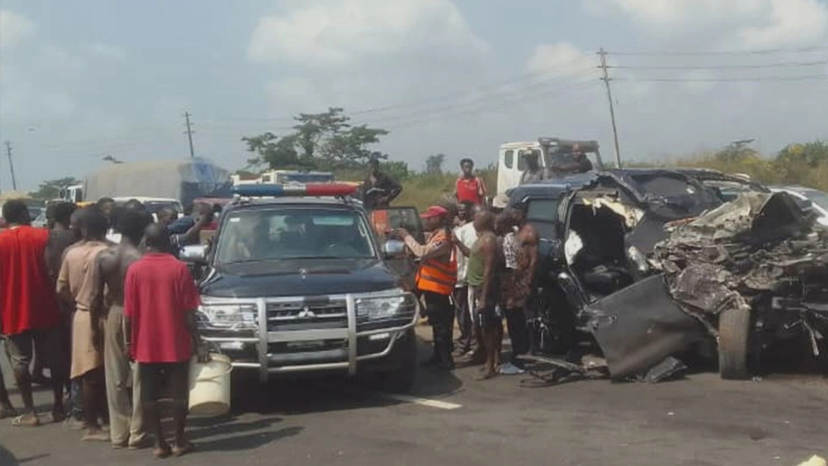 Dy shokë të Joshuas mbetën të vdekur në aksidentin në Nigeri