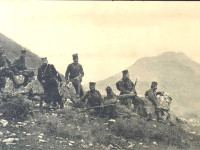 Grup oficerësh serbë në Luftën e Parë Ballkanike, drejt Lezhës më 1912
