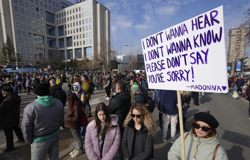 Serbi protesta