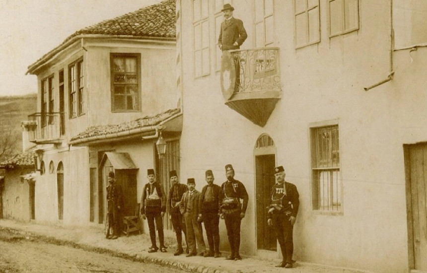 Konsullata e Serbisë në Prishtinë më 1903 (Foto: Arkivi i Bibliotekës Kombëtare të Serbisë)