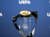 U21