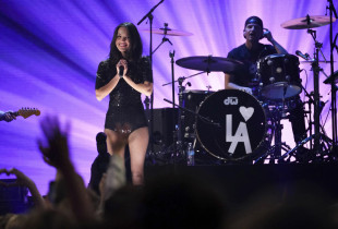 Një nga koncertet "FireAid"