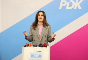 Sekretarja e Partisë Demokratike të Kosovës, Vlora Çitaku