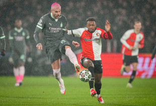 Feyenoordi në epërsi të hershme ndaj Milanit
