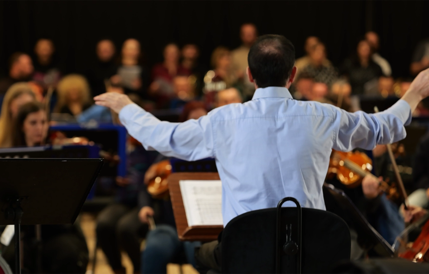 Filharmonia e Kosovës në prova për koncertin e 17-vjetorit të Pavarësisë së Kosovës që do të mbahet të hënën në Sallën e Kuqe