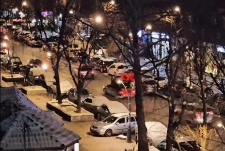 Festa me flamuj shqiptar në Mitrovicë të Veriut