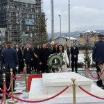 Vjosa Osmani e Albin Kurti