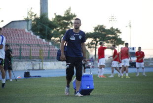 Grushtoi gjyqtarin Zeqiri, fizioterapeuti i Malishevës dënohet me gjashtë muaj