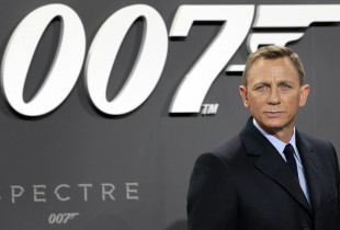 Daniel Craig