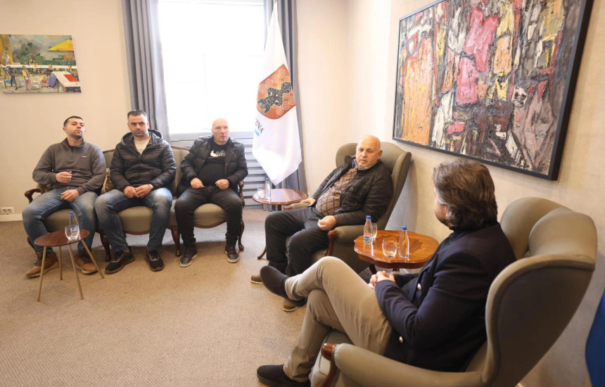 Rama thotë se po kërkon zgjidhje për çështjen e transportit Prishtinë – Podujevë