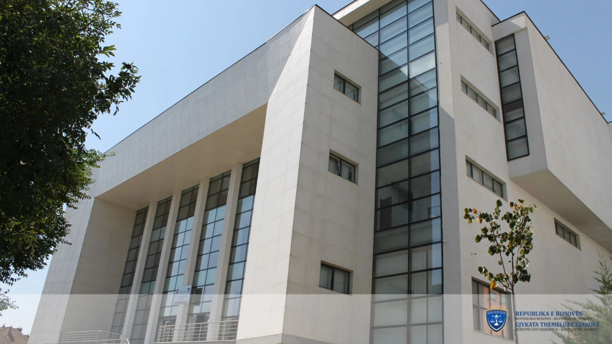 nje-muaj-paraburgim-te-dyshuarit-per-sulm-seksual-ndaj-vajzes-se-tij