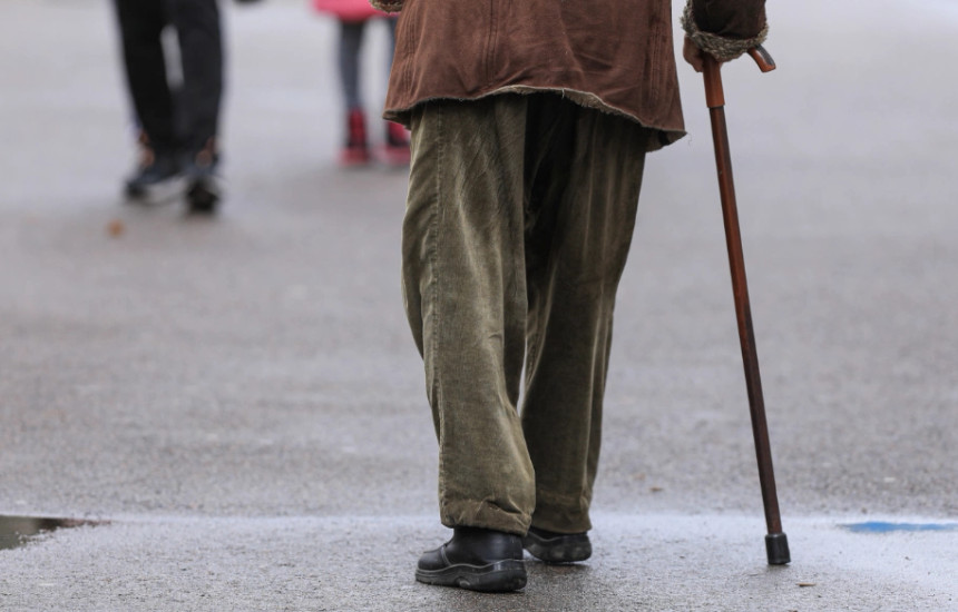 plaku pensionist