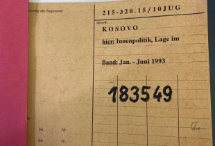 Dosjet e politikës së jashtme gjermane – fashikulli për Kosovën – të prezantuara në dhjetor të vitit 2024 në Ministrinë e Jashtme të Gjermanisë në Berlin (Foto: Sylë Ukshini)