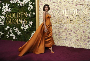 Zendaya me fustan nga brendi "Louis Vuitton"