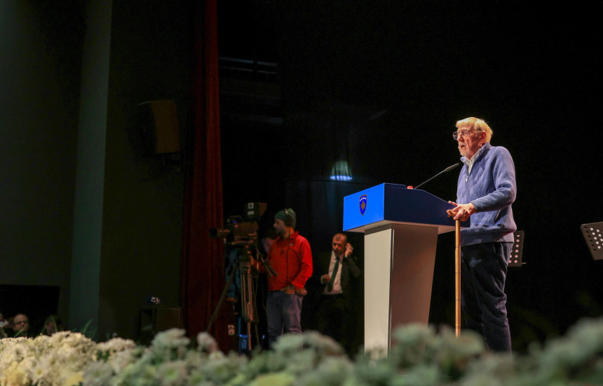 William Walker në akademinë përkujtimore në 26-vjetorin e masakrës së Reçakut