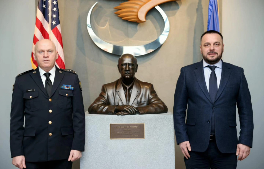 Ministri i Mbrojtjes, Ejup Maqedonci