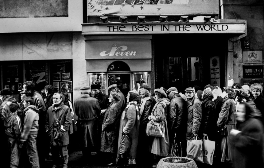 Beograd, nëntor 1993 (Foto: Dragolub Zamoroviq / FB)