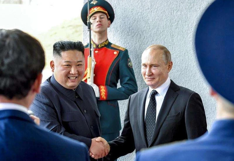 Kim Young un Vladimir Putin