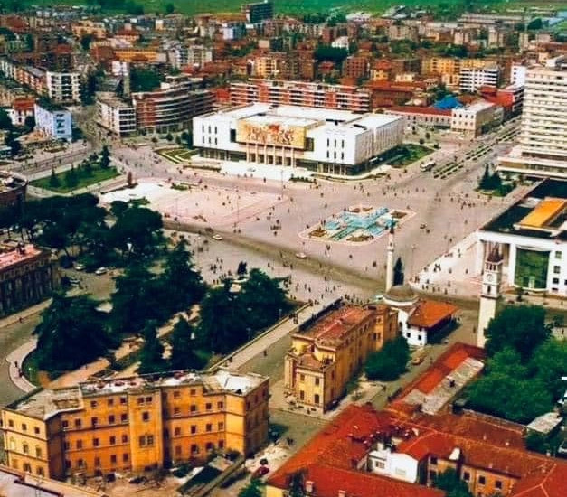 Tiranë, 1981