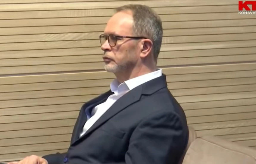 Ish-kryeshefi i KEK-ut Nagip Krasniqi ne seance gjyqesore