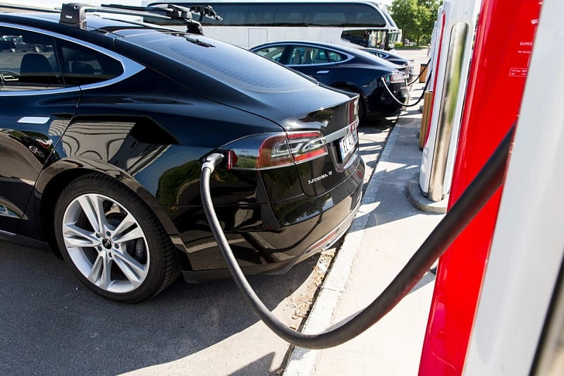 vetura elektrike