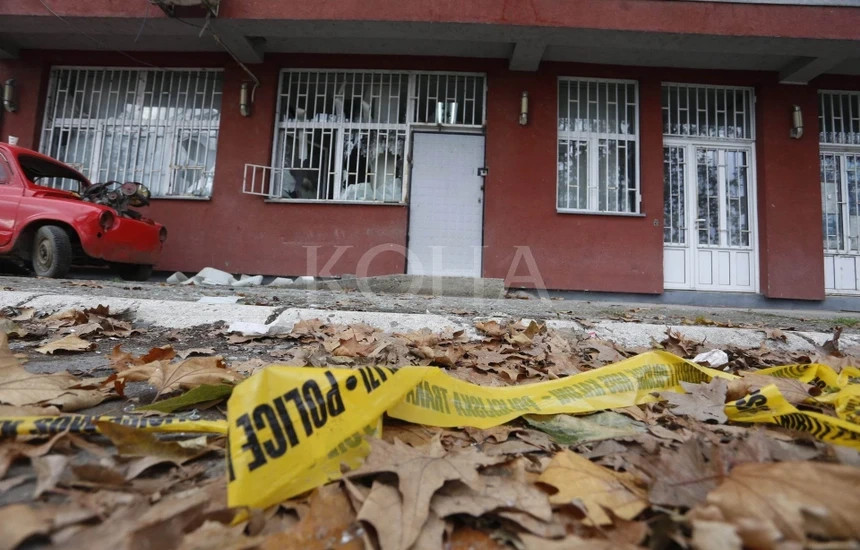 Autoambulanca e sistemit paralel në veri u shfrytëzua për sulm terrorist ndaj KKZ së