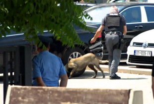 Policia duke kontrolluar përreth objektit të Kuvendit pas alarmit për bombë