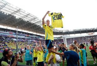 Kosovare Asllani